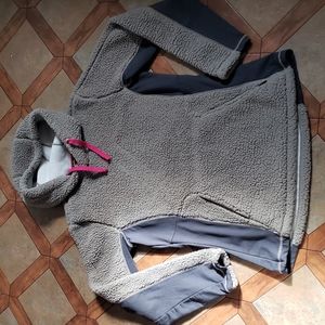 Cabela's fleece / sherpa pullover jacket